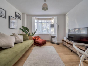 Pass the Keys Stylish 2 Bed Apartment Parking Oxford